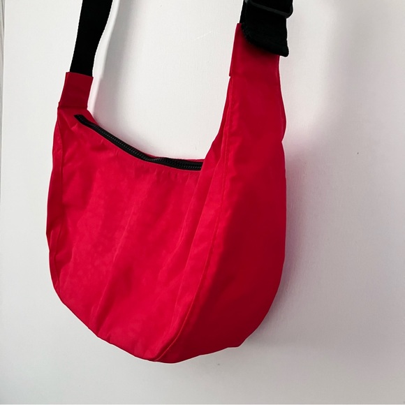 Baggu Crescent Crossbody Lightweight  Nylon Bag Medium - Picture 3 of 12